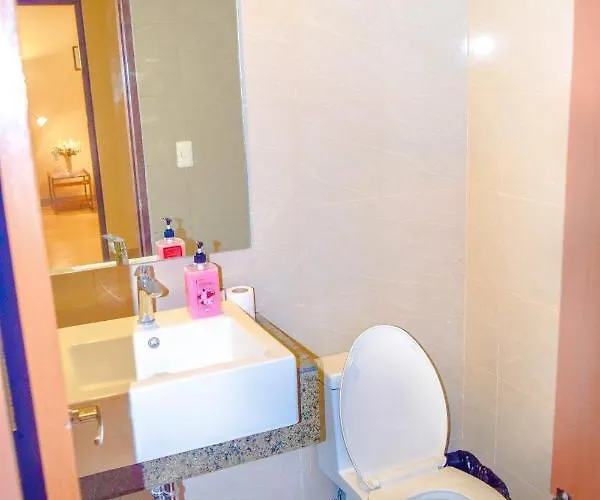 Aparthotel Vacation Condotel For Couples Or Family Near Airport And Beaches Lapu-Lapu City